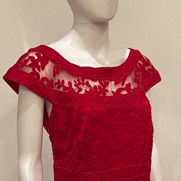 TADASHI SHOJI Filigree Embroidered Lace Red Cocktail Dress, NWOT, Size 12 - Picture 8 of 15